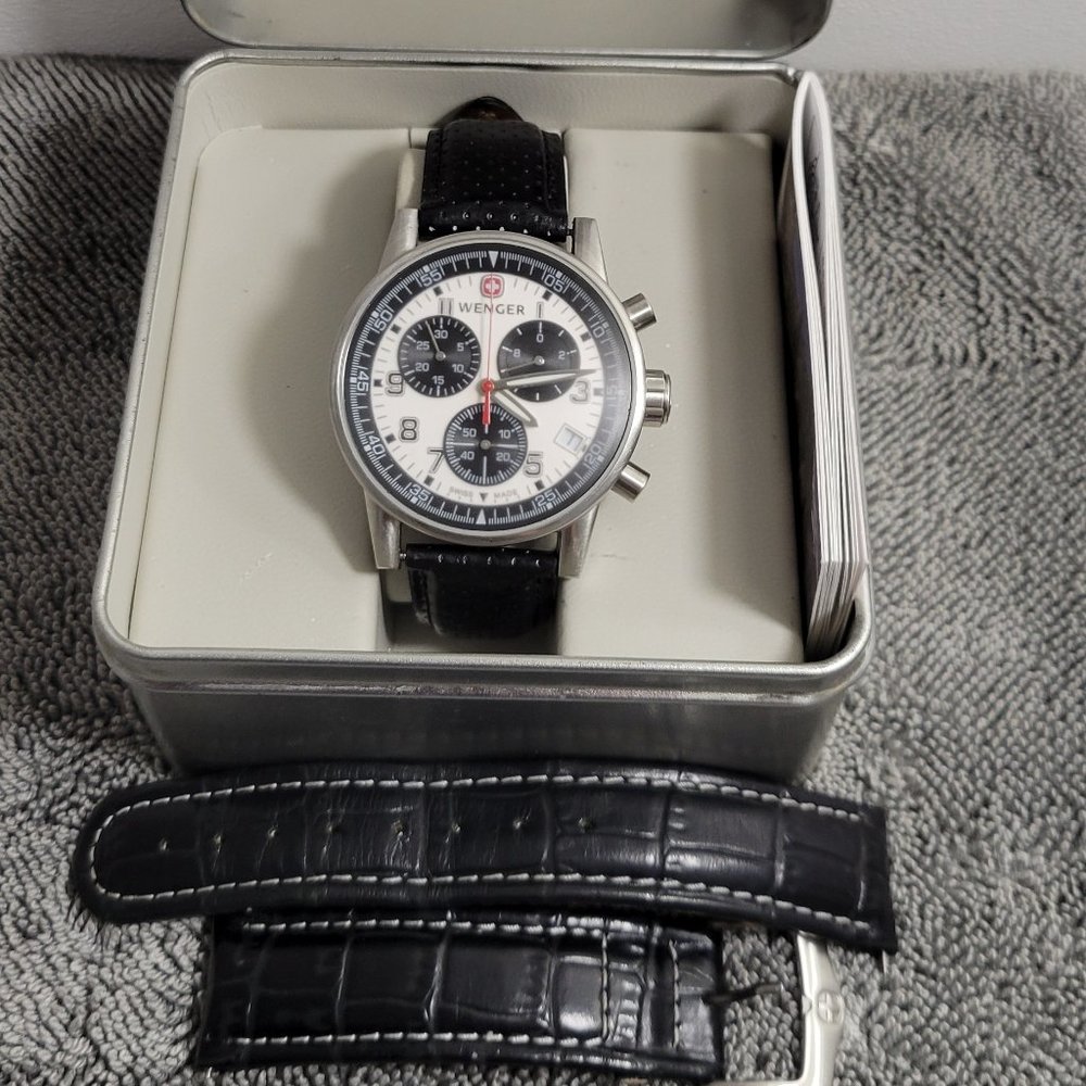 Wenger 7089x Commando chrono watch